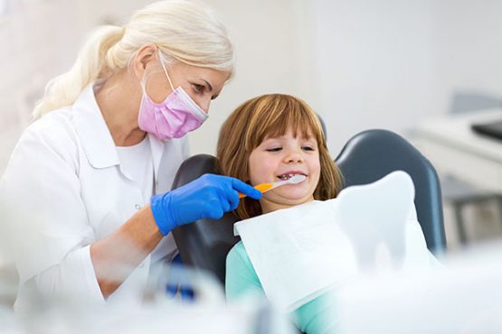 کلینیک دندانپزشکی صدرا